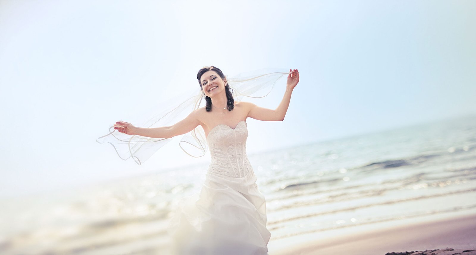 Esküvő Fondiban, olaszországban, tengerparti és Óvárosi fotózással, mediterrán hangulattal