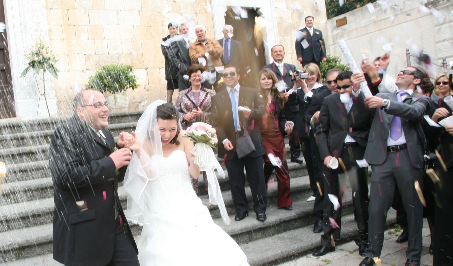 Esküvő Fondiban, olaszországban, tengerparti és Óvárosi fotózással, mediterrán hangulattal