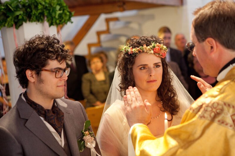 Az esküvői szertartás szűk körben zajlott